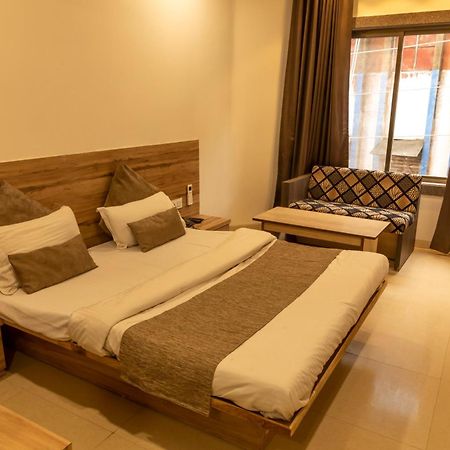 Adarsh Palace Hotel Bhopal Eksteriør billede