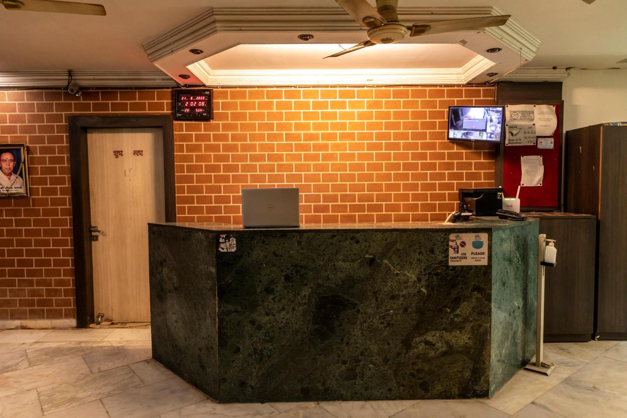 Adarsh Palace Hotel Bhopal Eksteriør billede