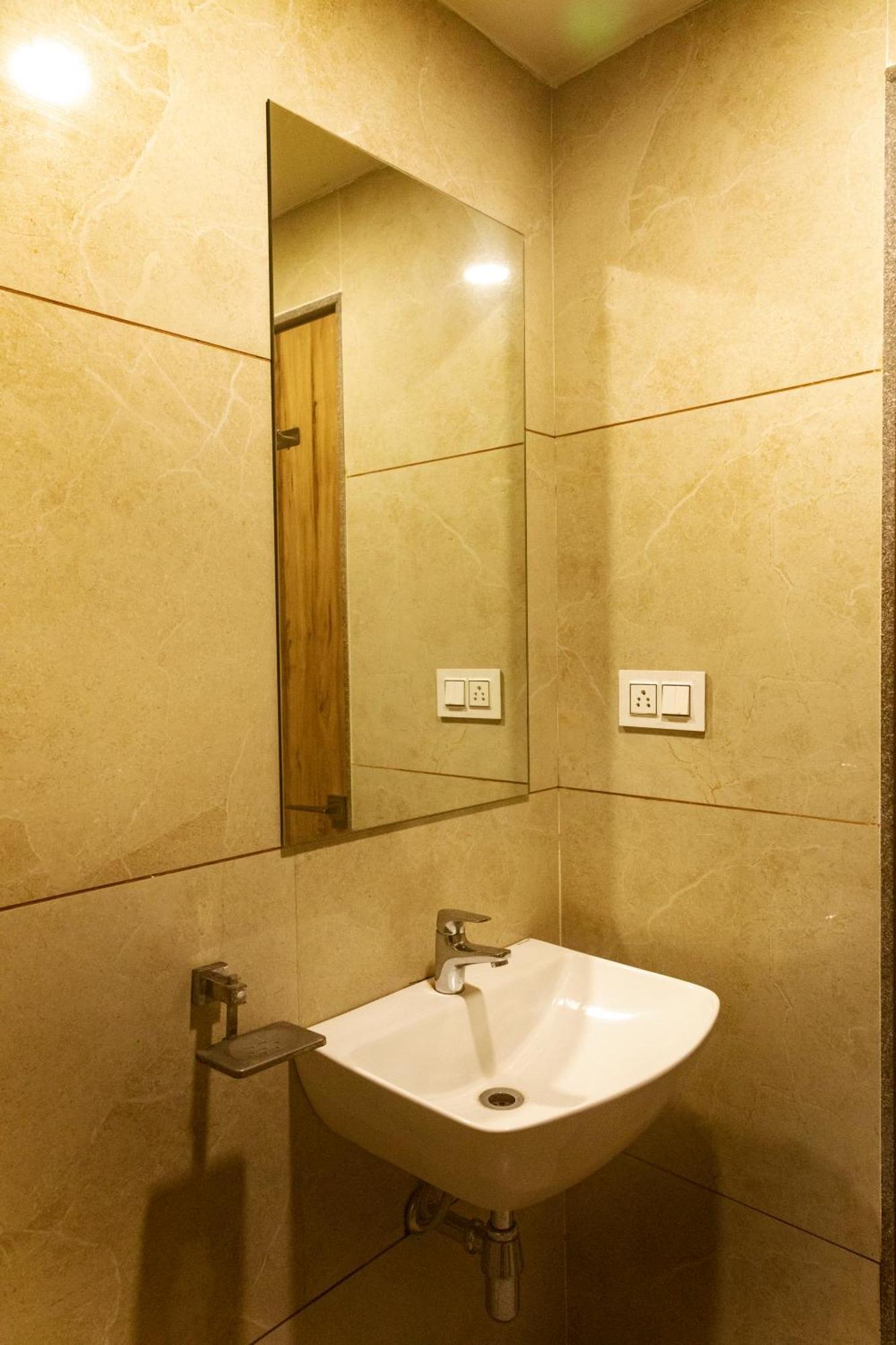 Adarsh Palace Hotel Bhopal Eksteriør billede